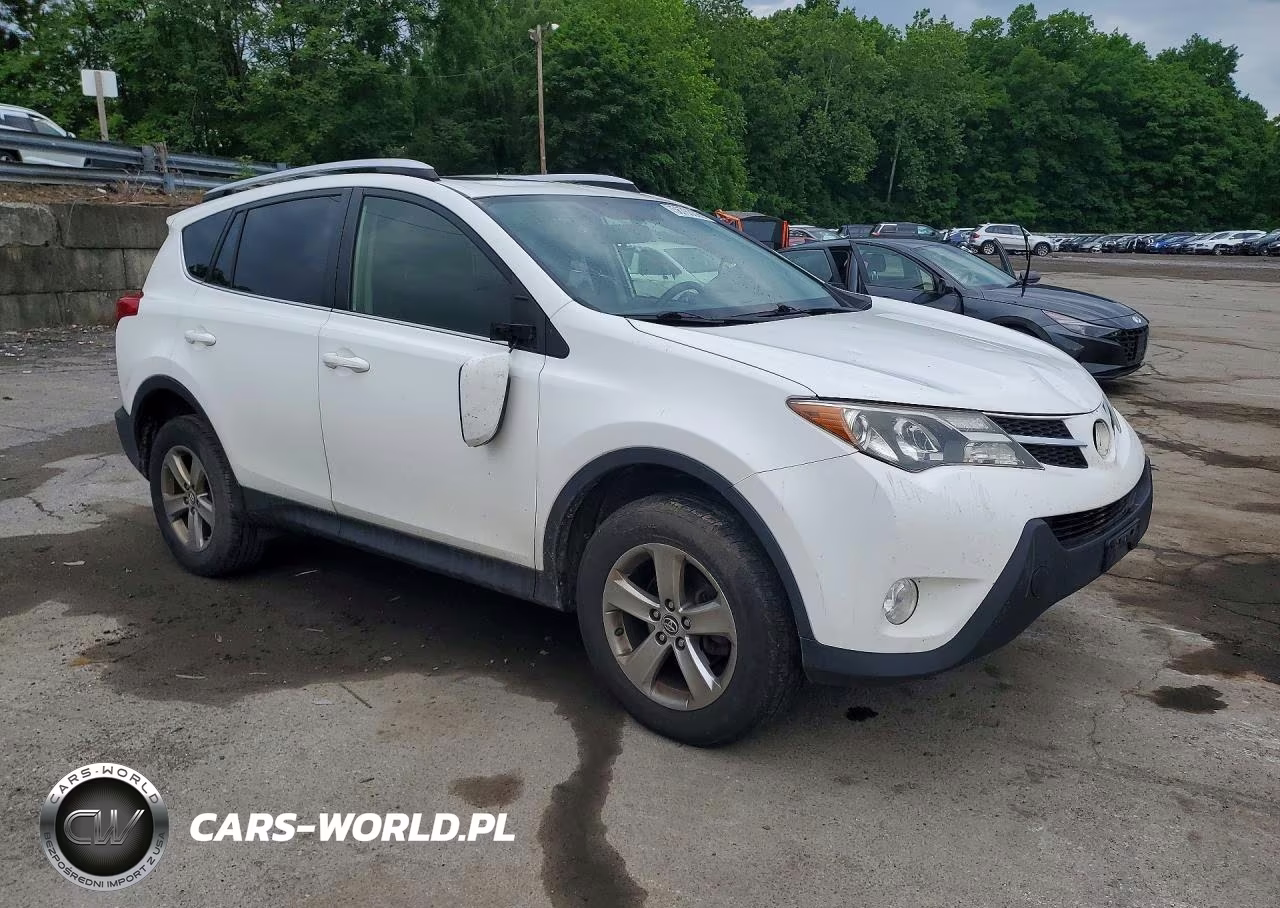 2015 Toyota Rav4 Xle VIN:JTMRFREV9FJ047030 - 4