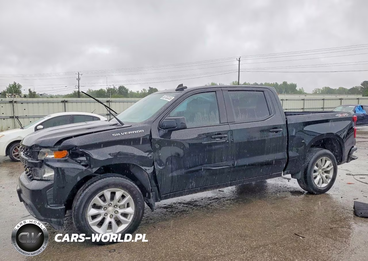 2021 Chevrolet Silverado K1500 Custom