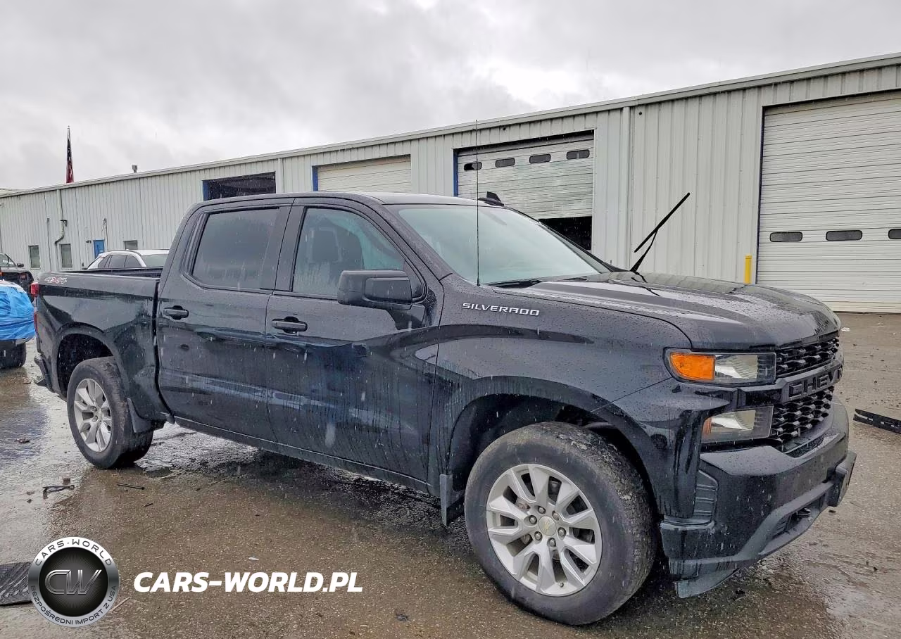 2021 Chevrolet Silverado K1500 Custom VIN:3GCPYBEK6MG440450 - 4
