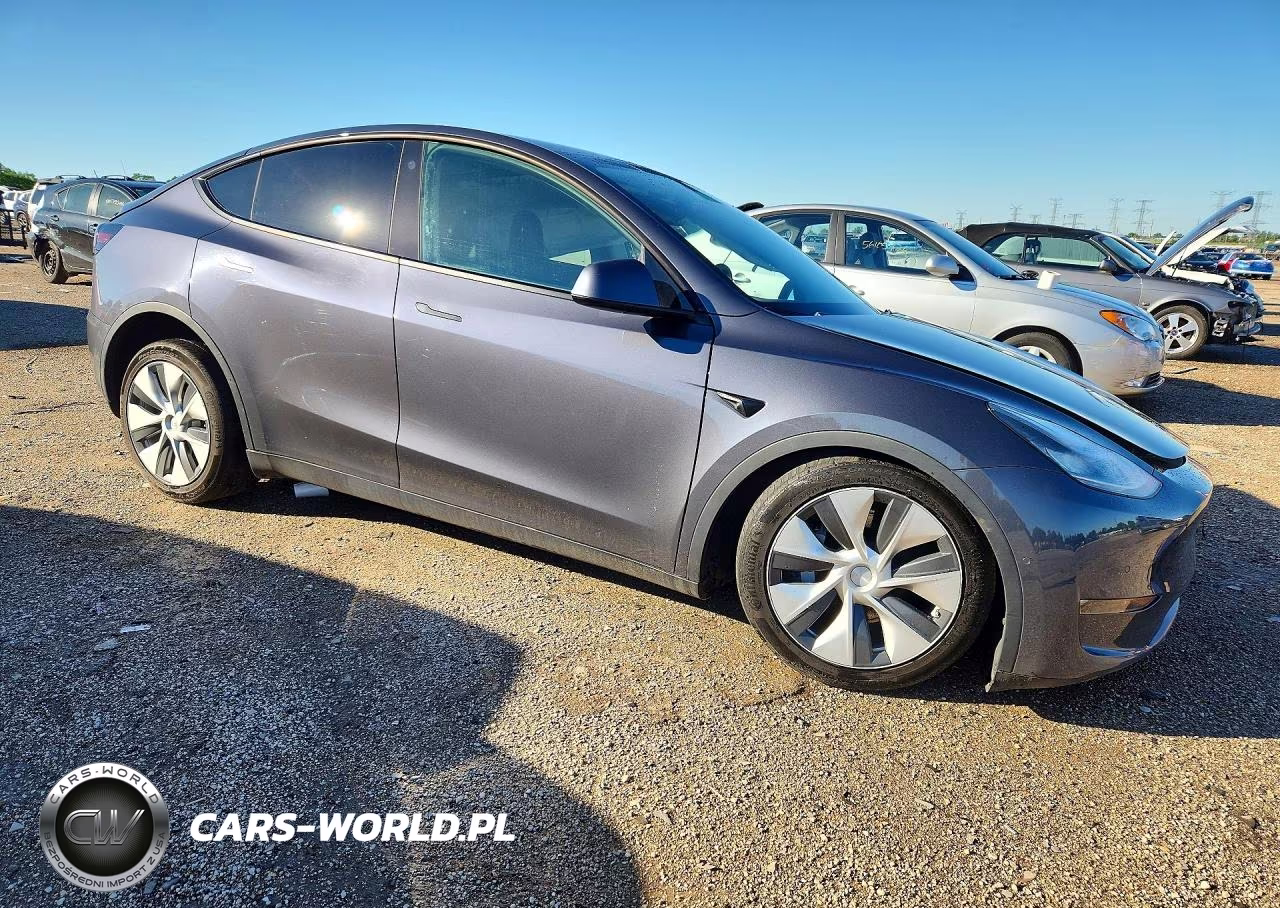 2021 Tesla Model Y VIN:5YJYGDEE8MF211142 - 4