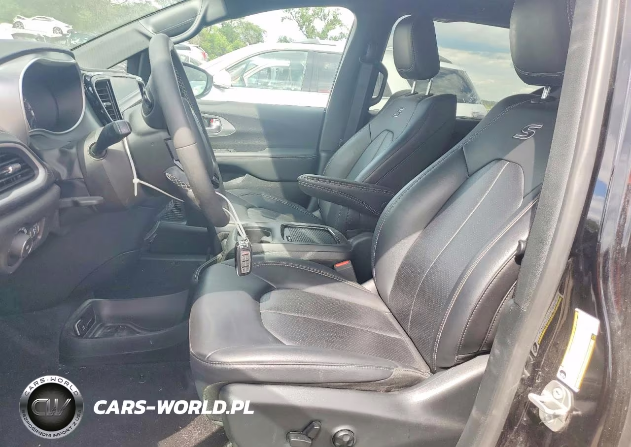 2024 Chrysler Pacifica VIN:2C4RC3BGXRR131370 - 7