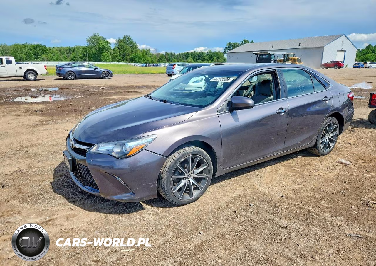 2015 Toyota Camry Xse