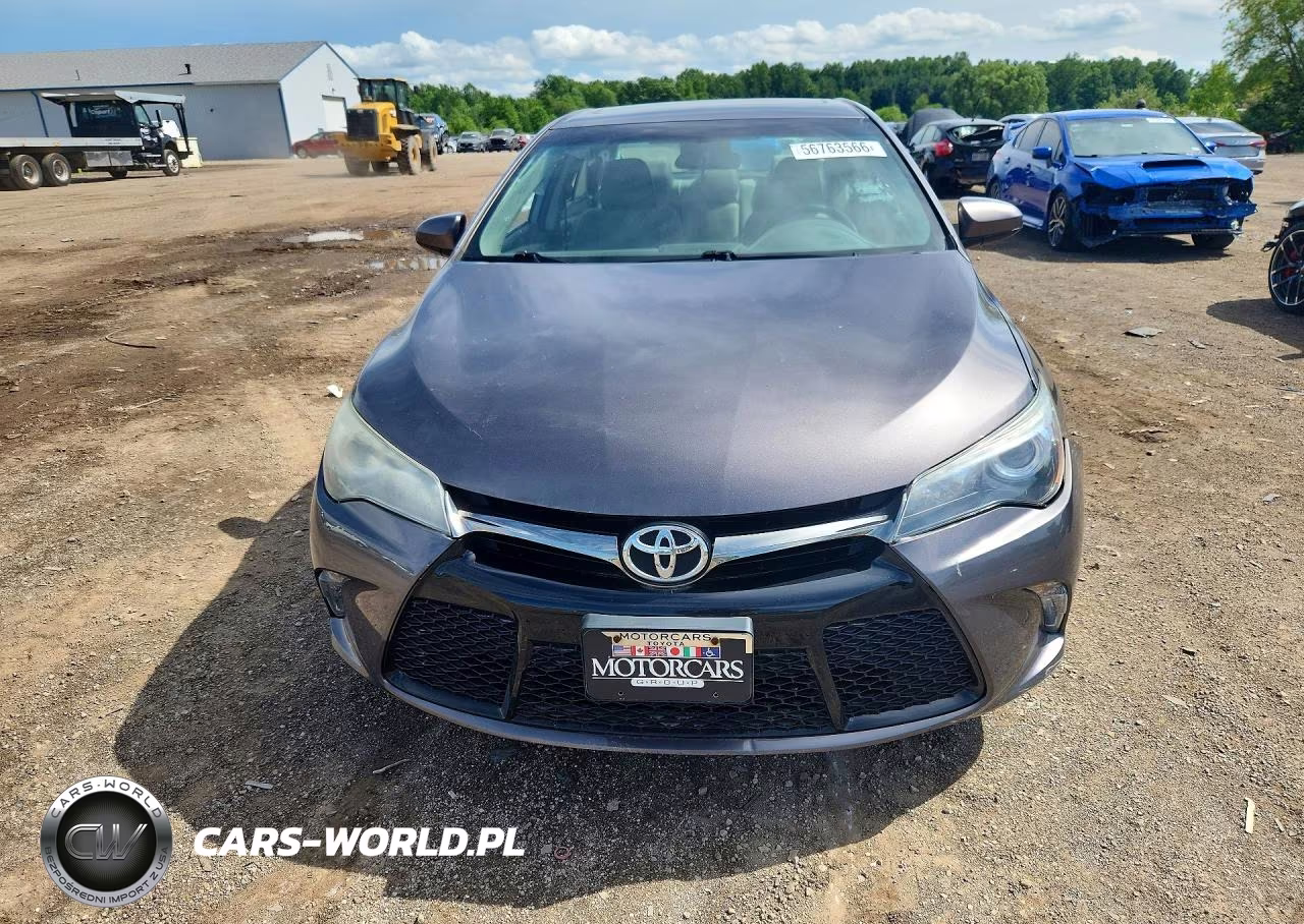 2015 Toyota Camry Xse VIN:4T1BF1FK7FU956367 - 5