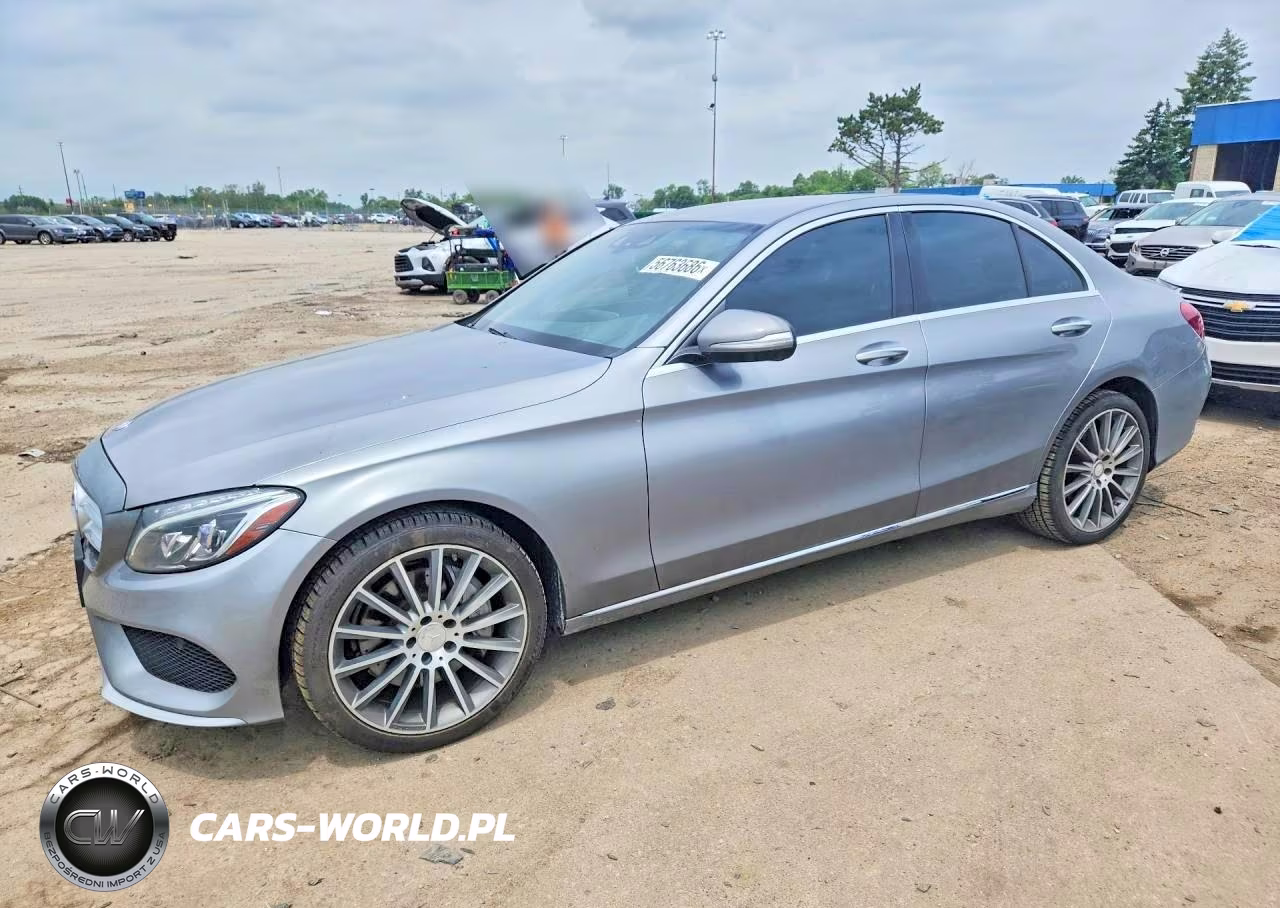 2015 Mercedes-Benz C 300 4Matic – zdjęcie 1 z 12