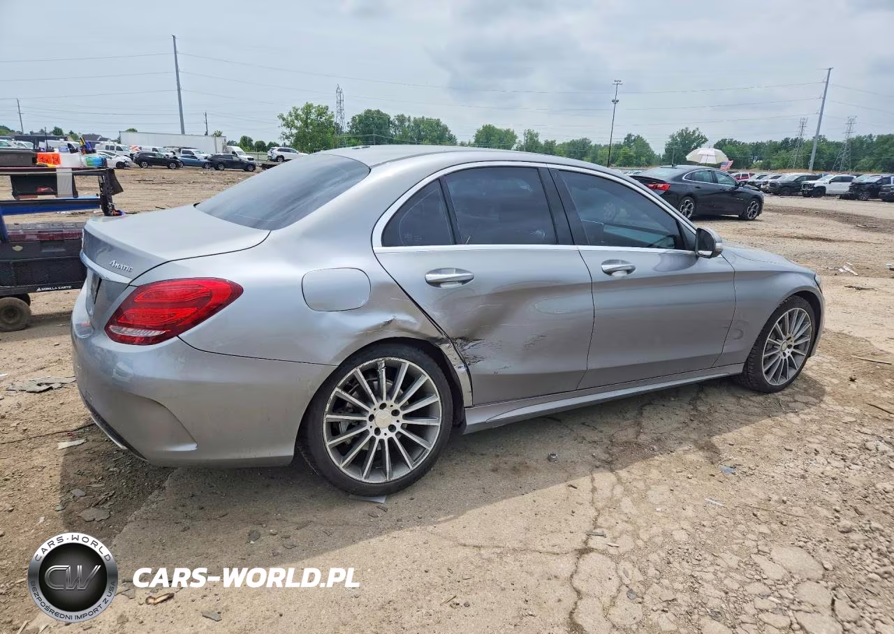 2015 Mercedes-Benz C 300 4Matic VIN:55SWF4KB2FU016451 - 3