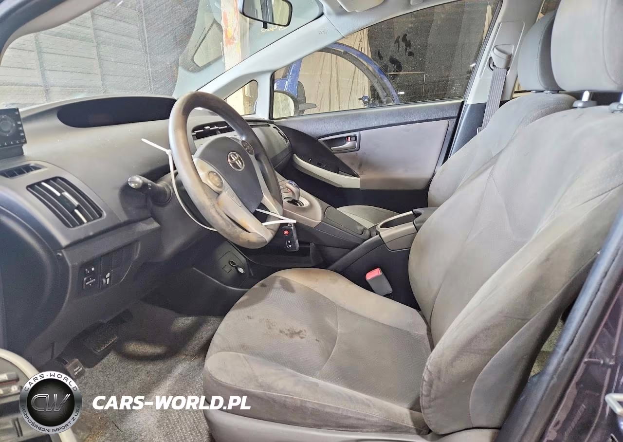 2012 Toyota Prius Two VIN:JTDKN3DU1C1568605 - 7