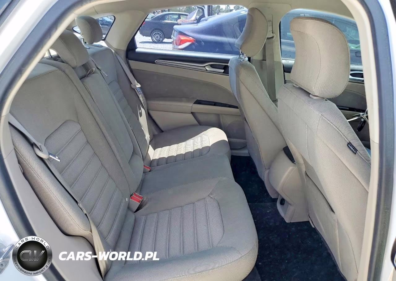 2017 Ford Fusion Se VIN:3FA6P0H74HR370120 - 10