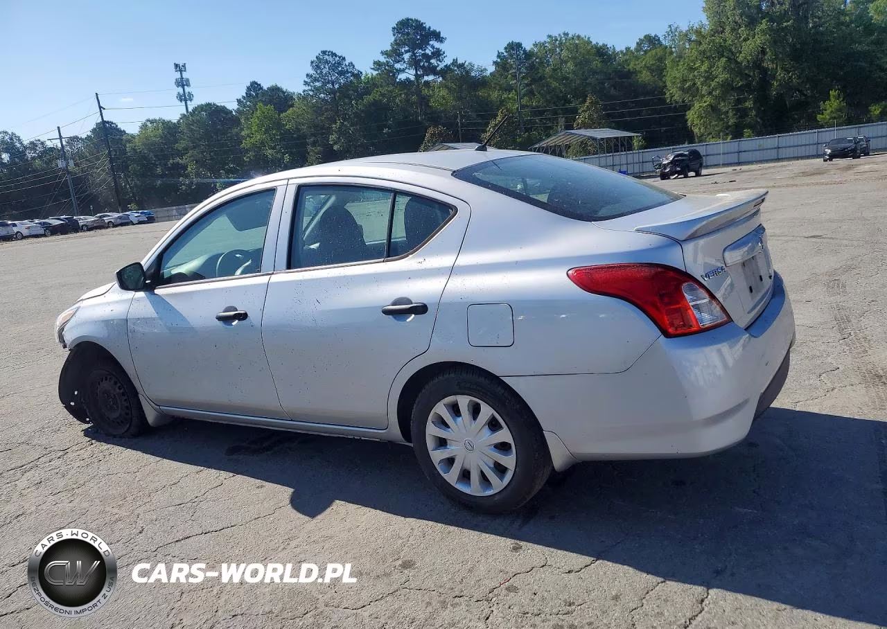 2017 Nissan Versa 1.6 S Plus VIN:3N1CN7AP5HL818215 - 2
