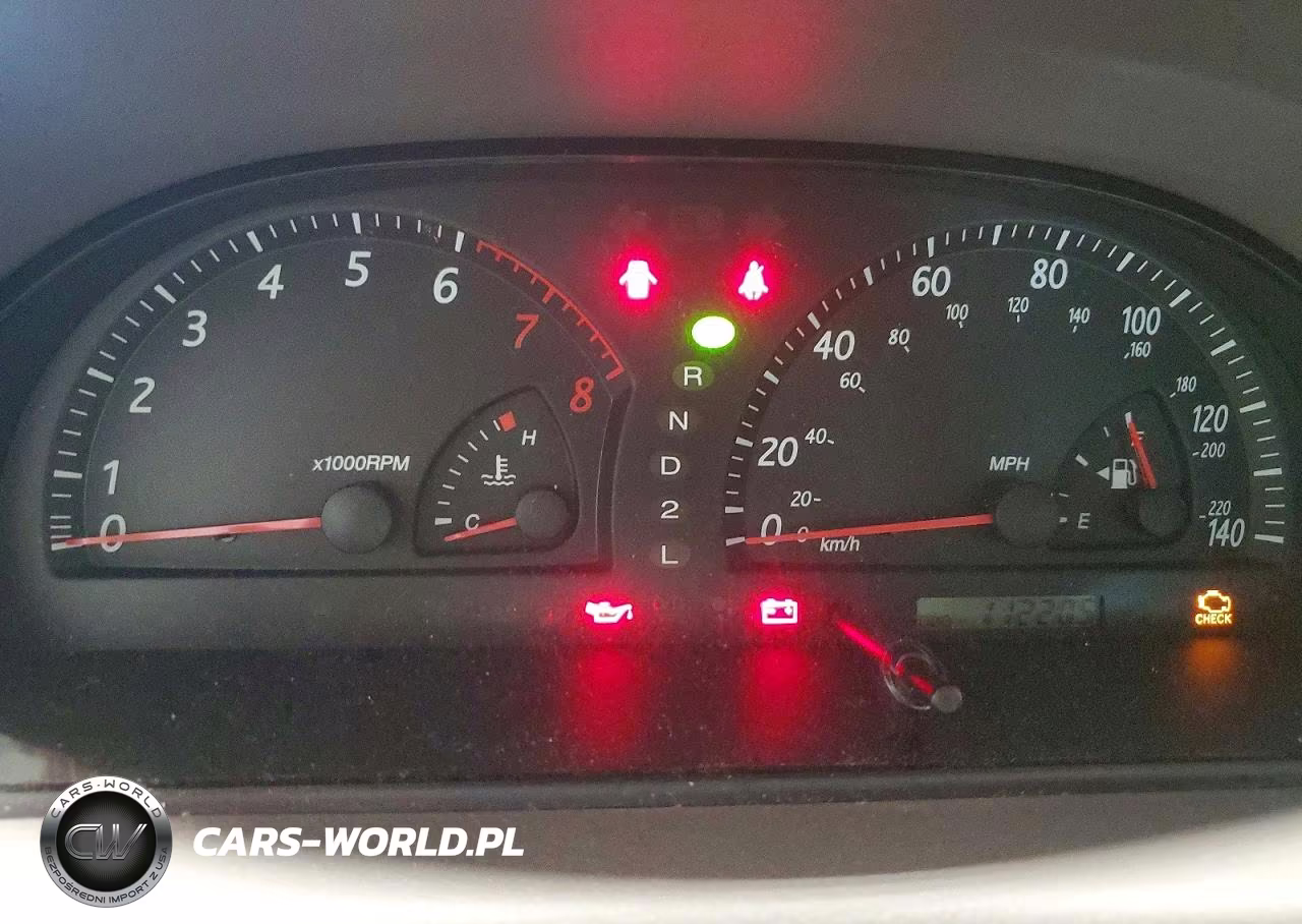 2002 Toyota Camry Le VIN:4T1BE32K52U602183 - 9