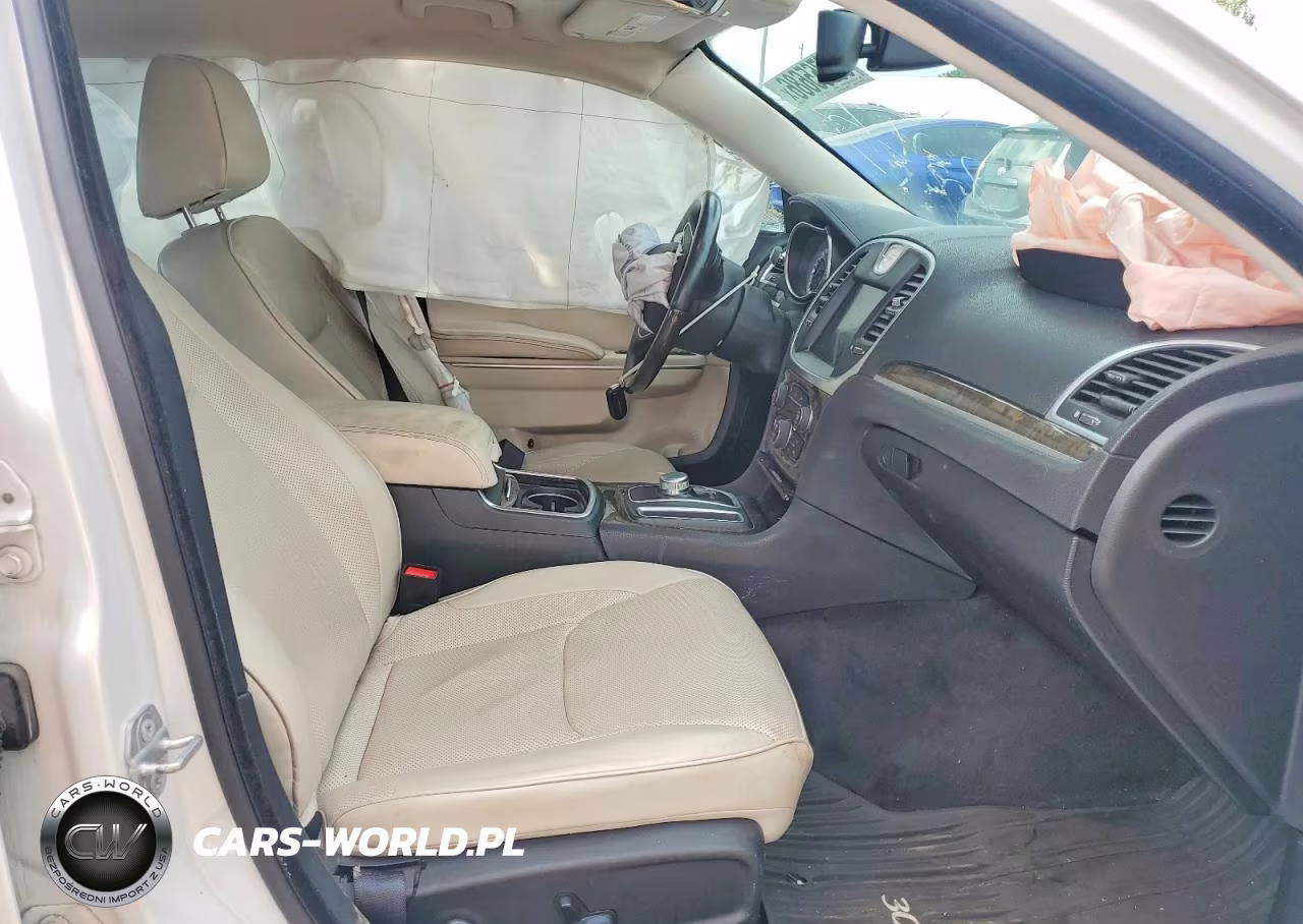 2015 Chrysler 300C VIN:2C3CCAKG9FH793263 - 7