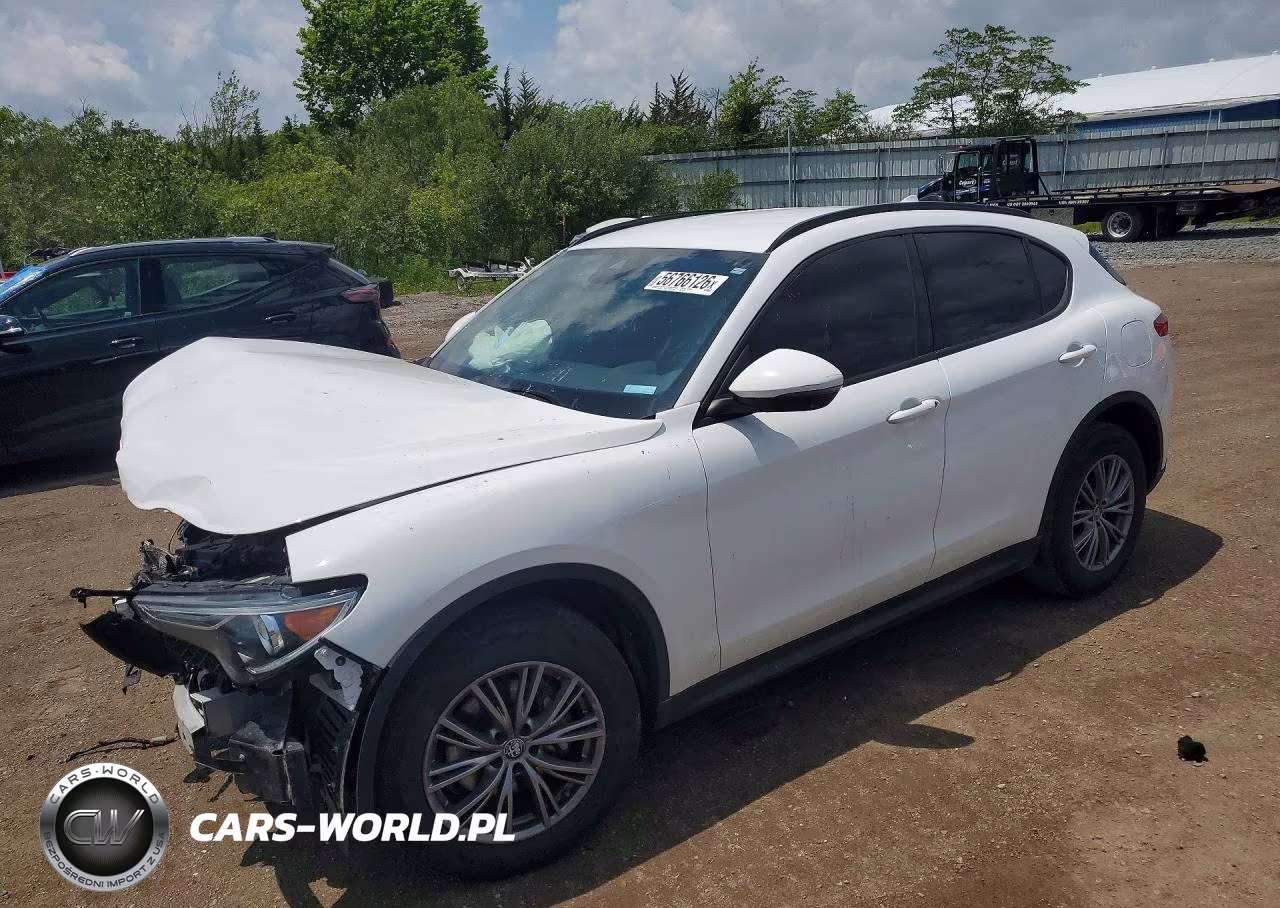 2022 Alfa Romeo Stelvio – zdjęcie 1 z 13