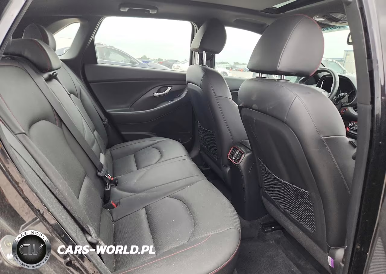 2018 Hyundai Elantra Gt Sport VIN:KMHH55LC8JU086395 - 10