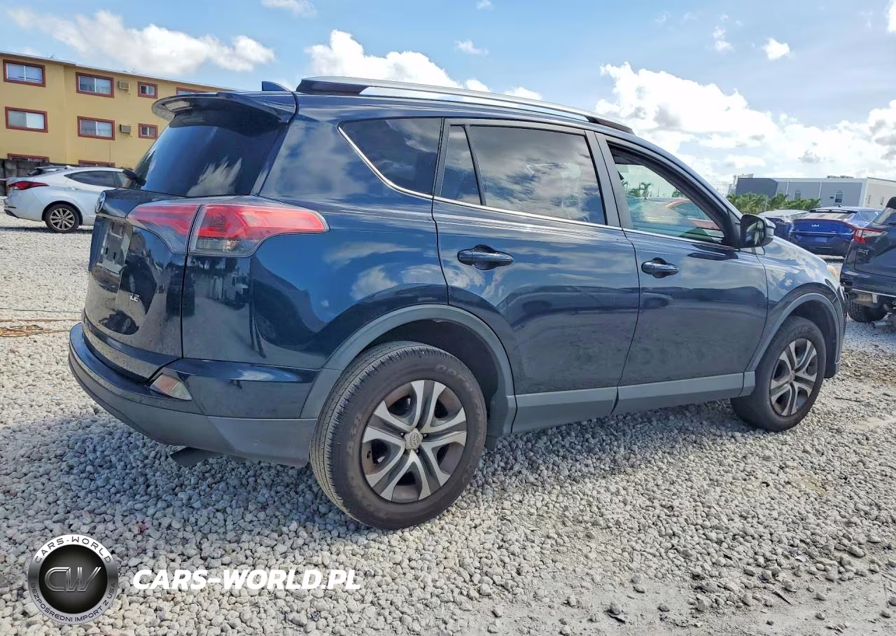 2018 Toyota Rav4 Le VIN:JTMZFREV5JJ210183 - 3