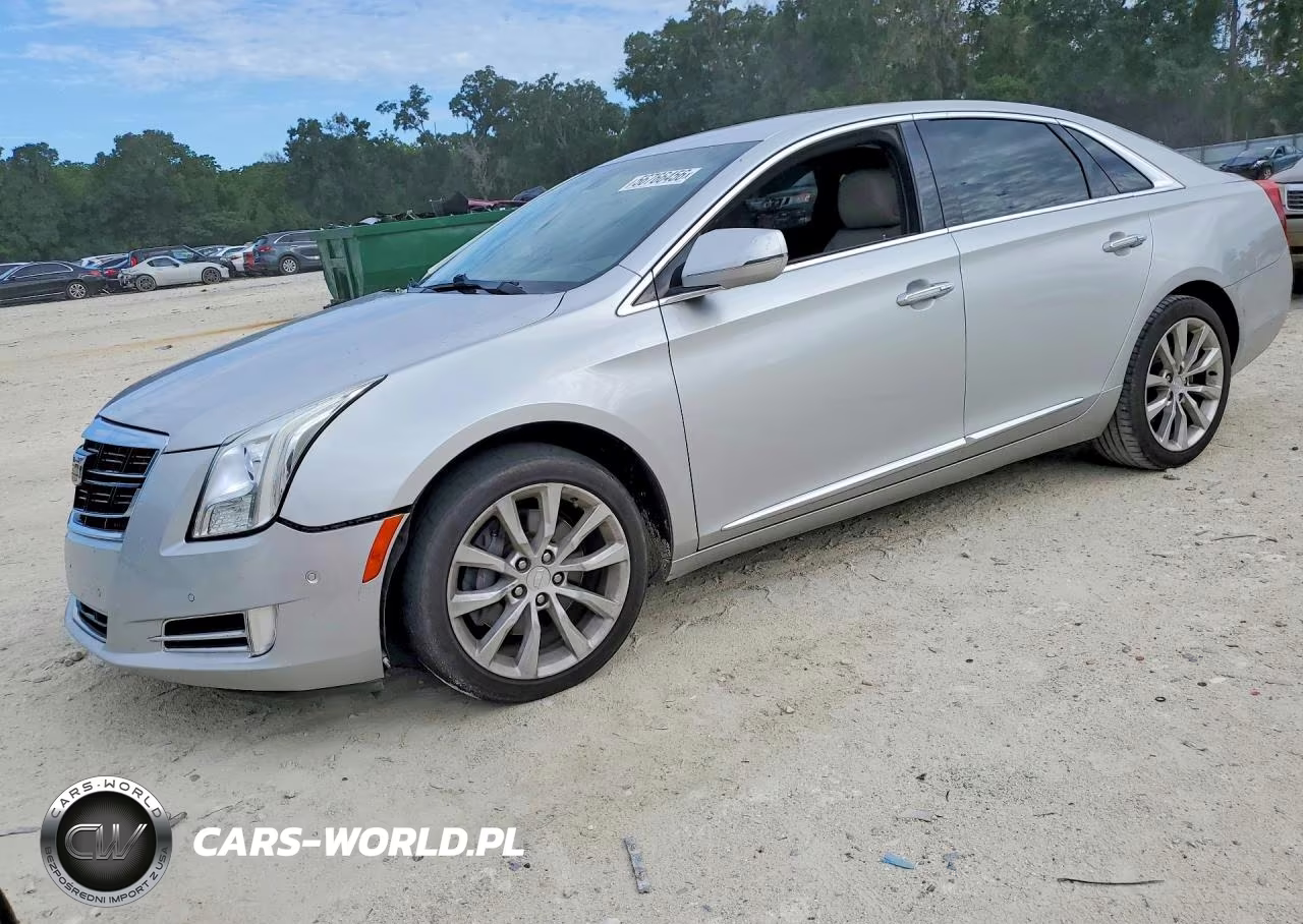 2017 Cadillac Xts Luxury – zdjęcie 1 z 13