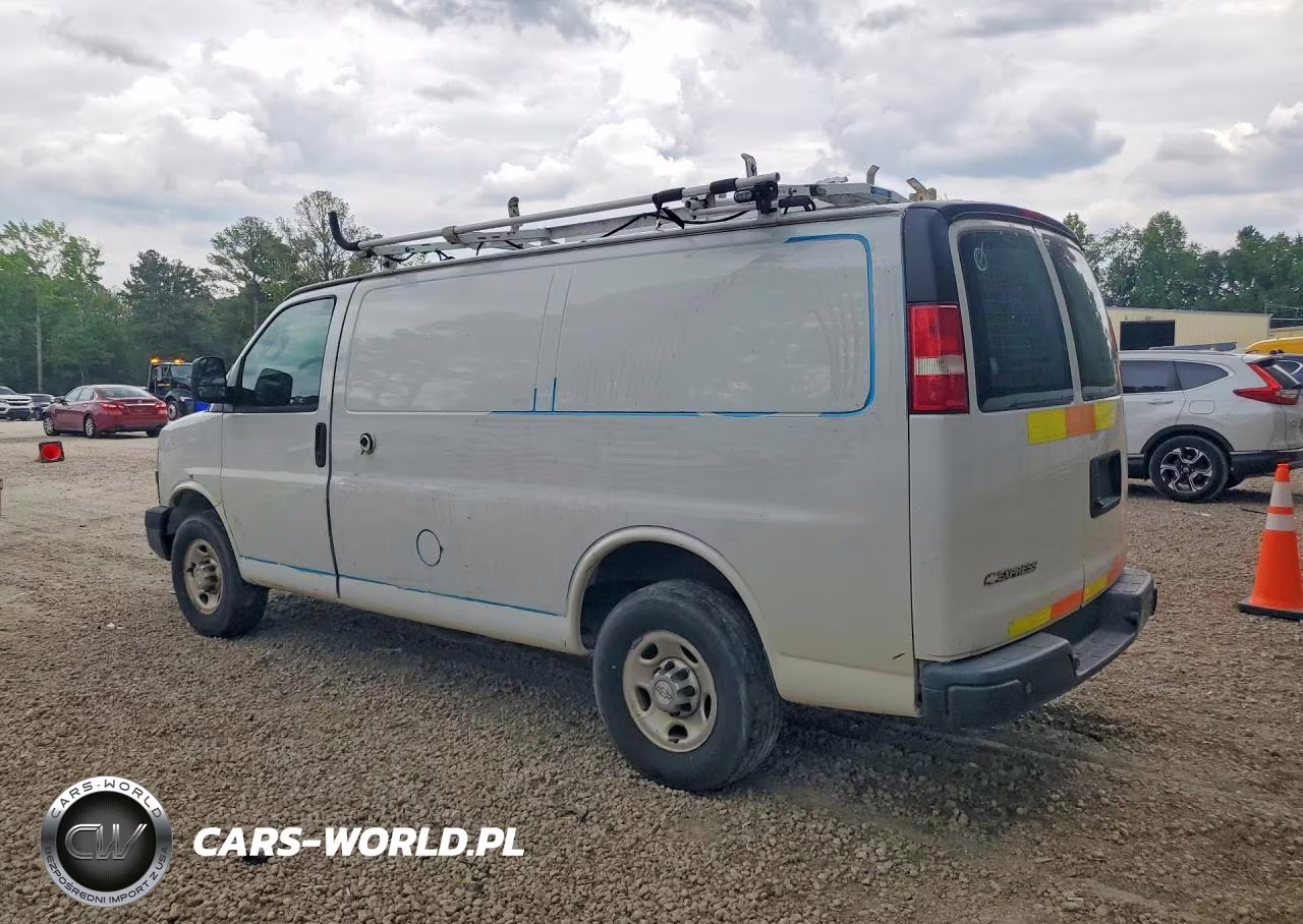 2018 Chevrolet Express G2500 VIN:1GCWGAFP9J1198380 - 2
