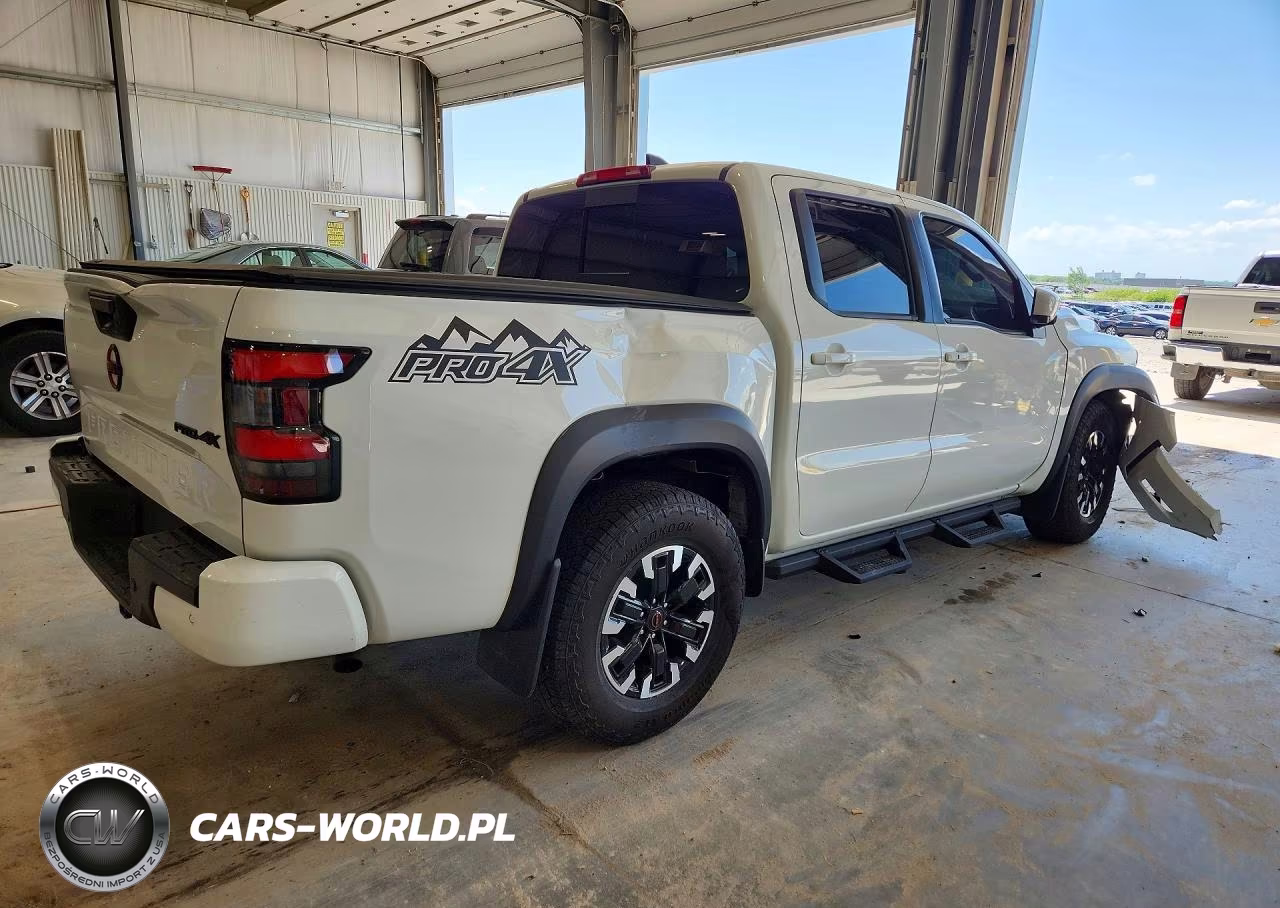 2023 Nissan Frontier Pro-4X VIN:1N6ED1EK3PN665558 - 3