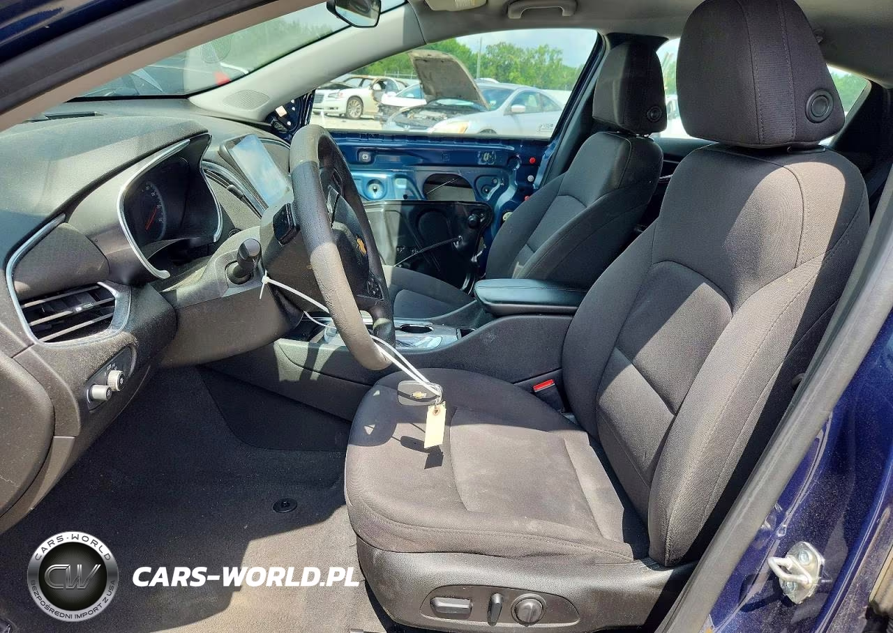 2019 Chevrolet Malibu Lt VIN:1G1ZD5ST5KF144068 - 7