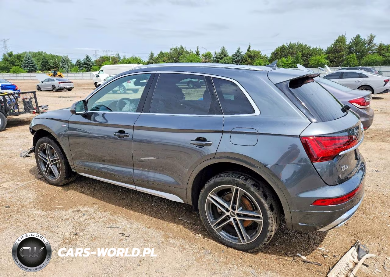 2023 Audi Q5 E Premium Plus 55 VIN:WA1E2BFYXP2092767 - 2