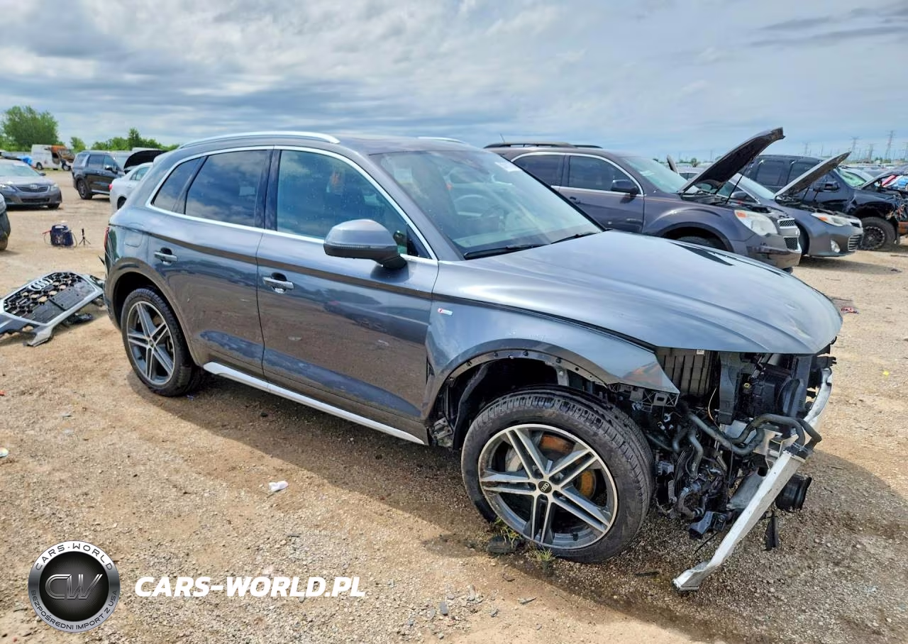 2023 Audi Q5 E Premium Plus 55 VIN:WA1E2BFYXP2092767 - 4