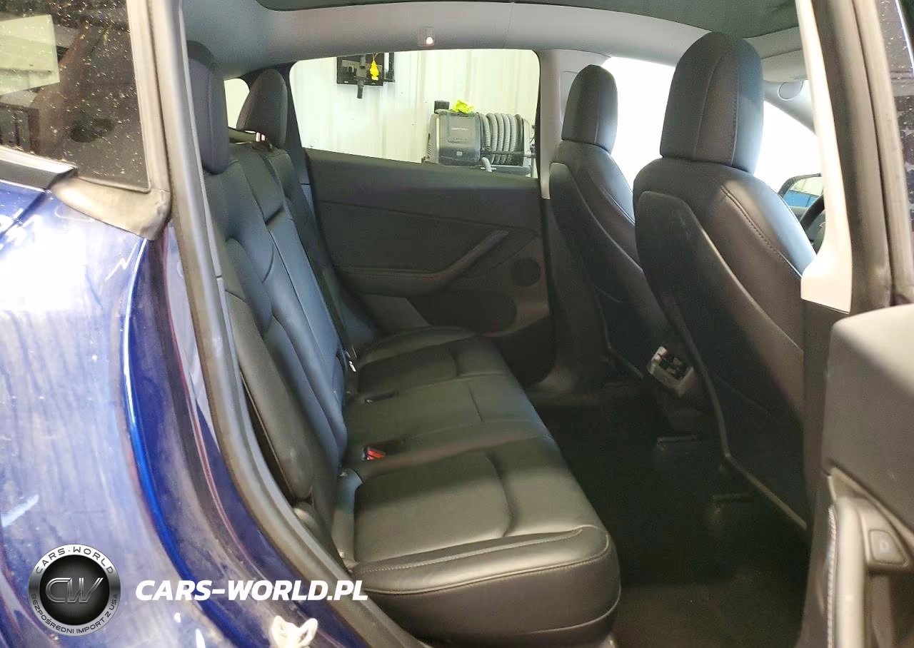2021 Tesla Model Y VIN:5YJYGDEE3MF255985 - 10