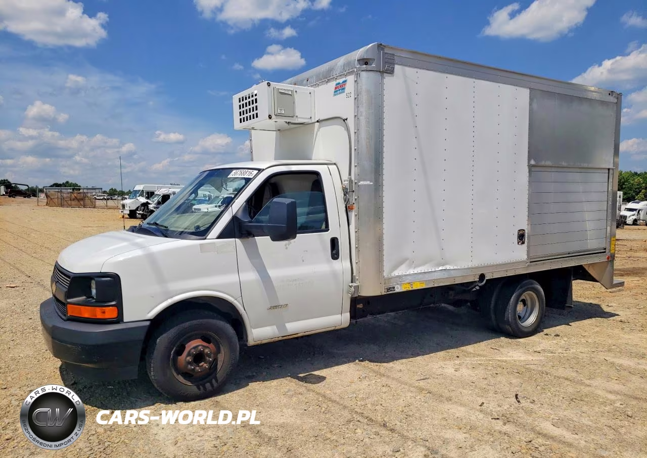 2017 Chevrolet Express Refrigerated Box Truck – zdjęcie 1 z 13
