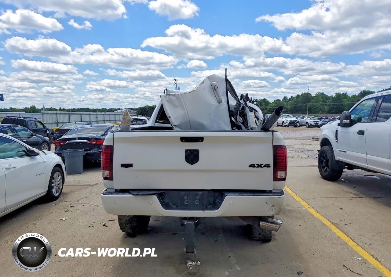 2016 Ram 2500 Laramie VIN:3C6UR5FL1GG350837 - 6