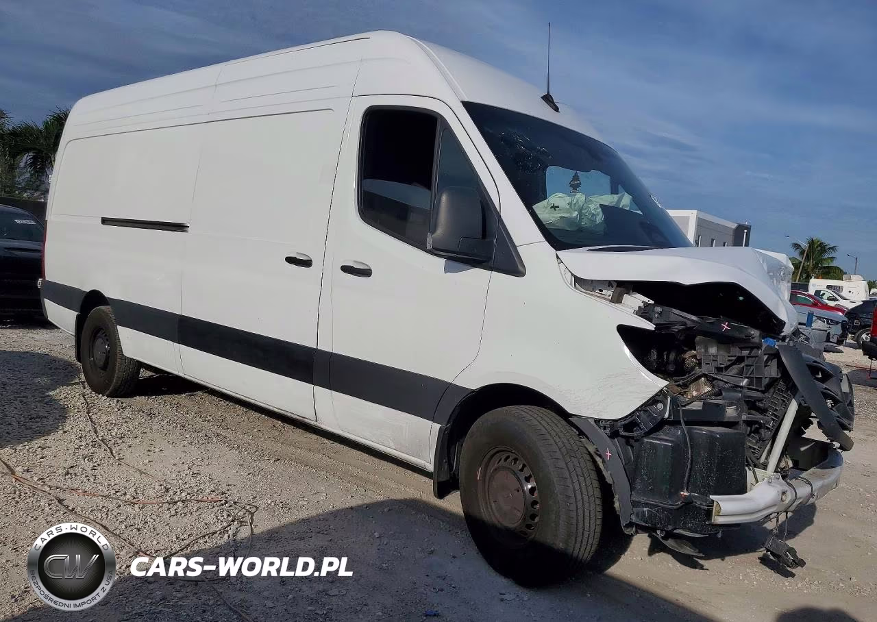 2025 Mercedes Benz Sprinter 2500 VIN:W1Y4KCHY2SP755728 - 4