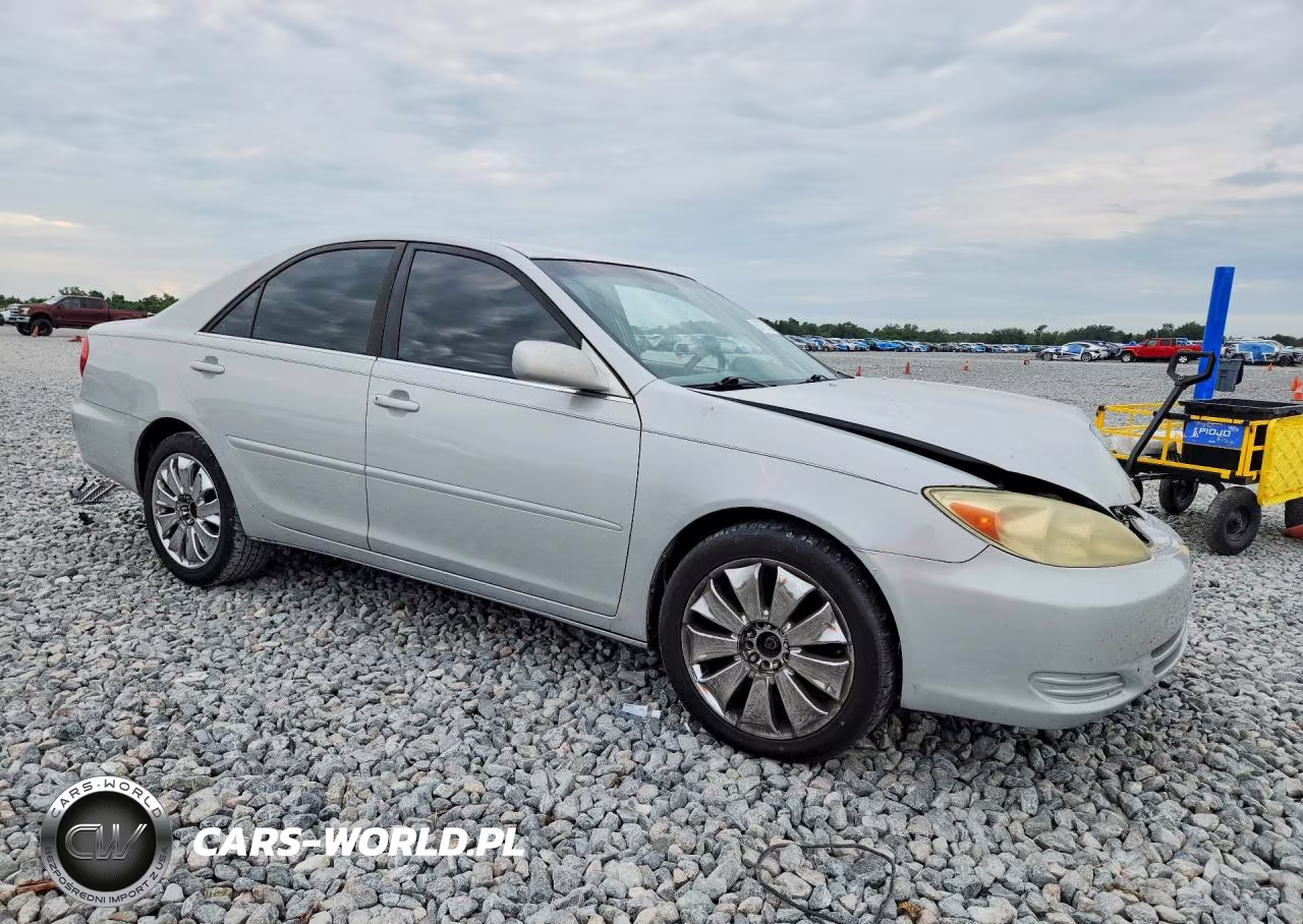 2003 Toyota Camry Le VIN:4T1BE32K53U141892 - 4