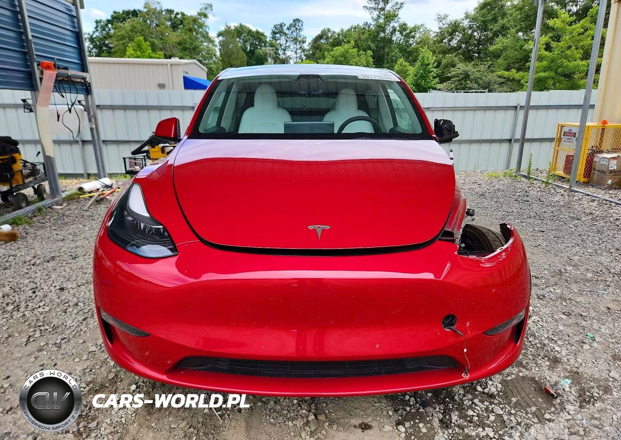 2023 Tesla Model Y VIN:7SAYGDEE9PF750019 - 5