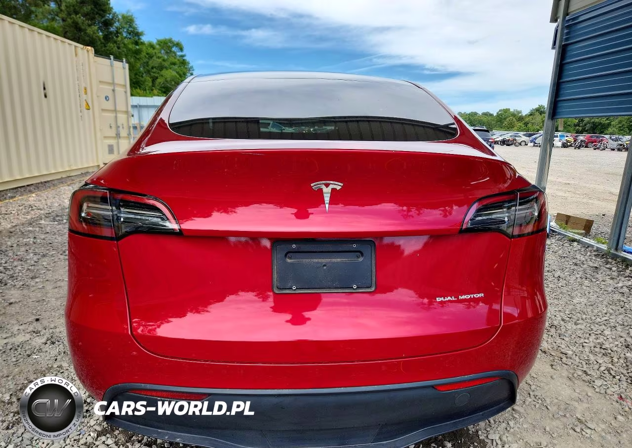 2023 Tesla Model Y VIN:7SAYGDEE9PF750019 - 6