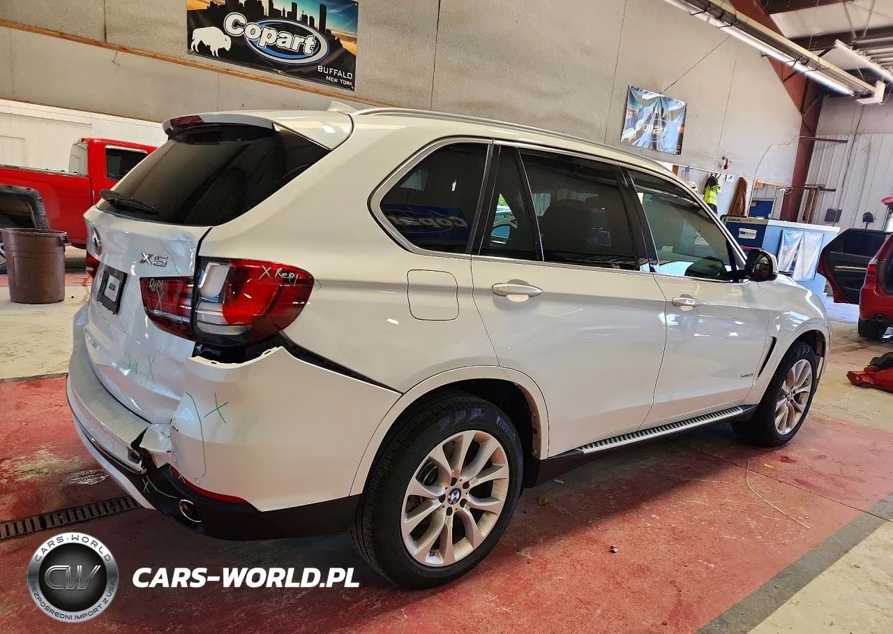 2015 BMW X5 xDrive35I VIN:5UXKR0C59F0P12861 - 3