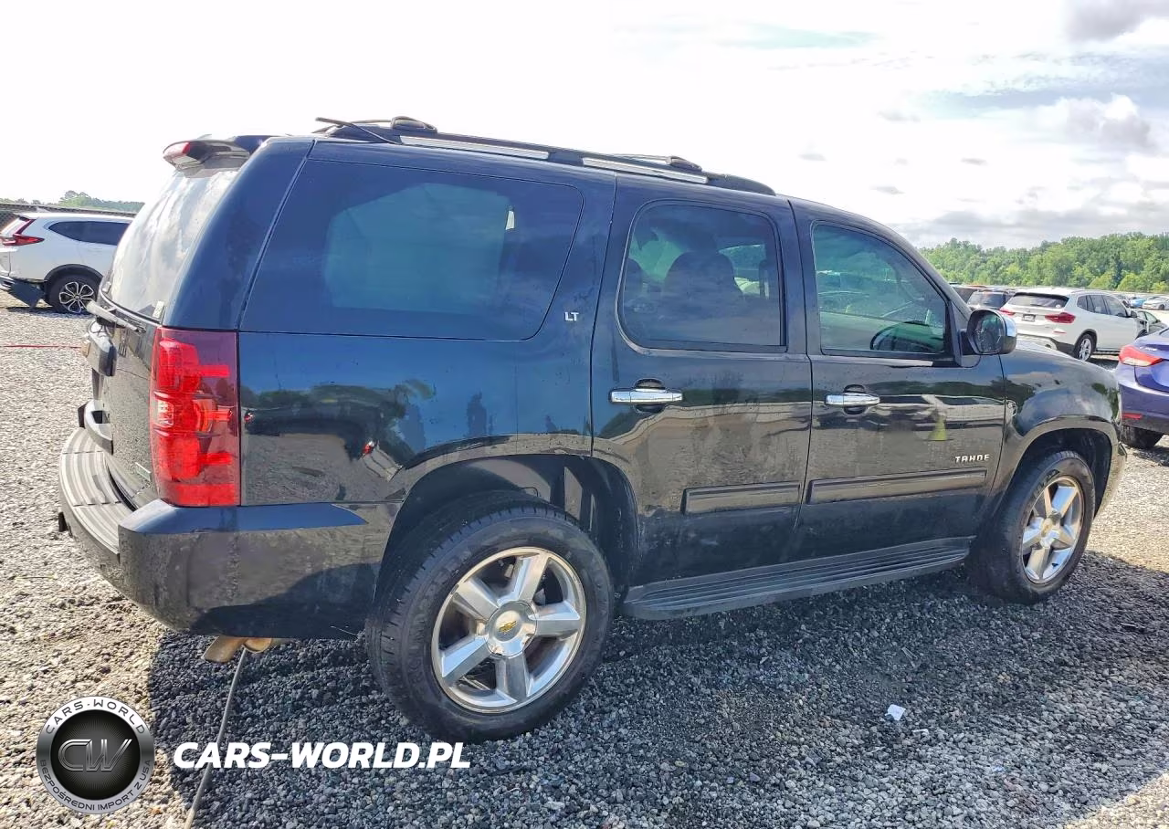 2011 Chevrolet Tahoe C1500 Ls VIN:1GNSCAE06BR154913 - 3