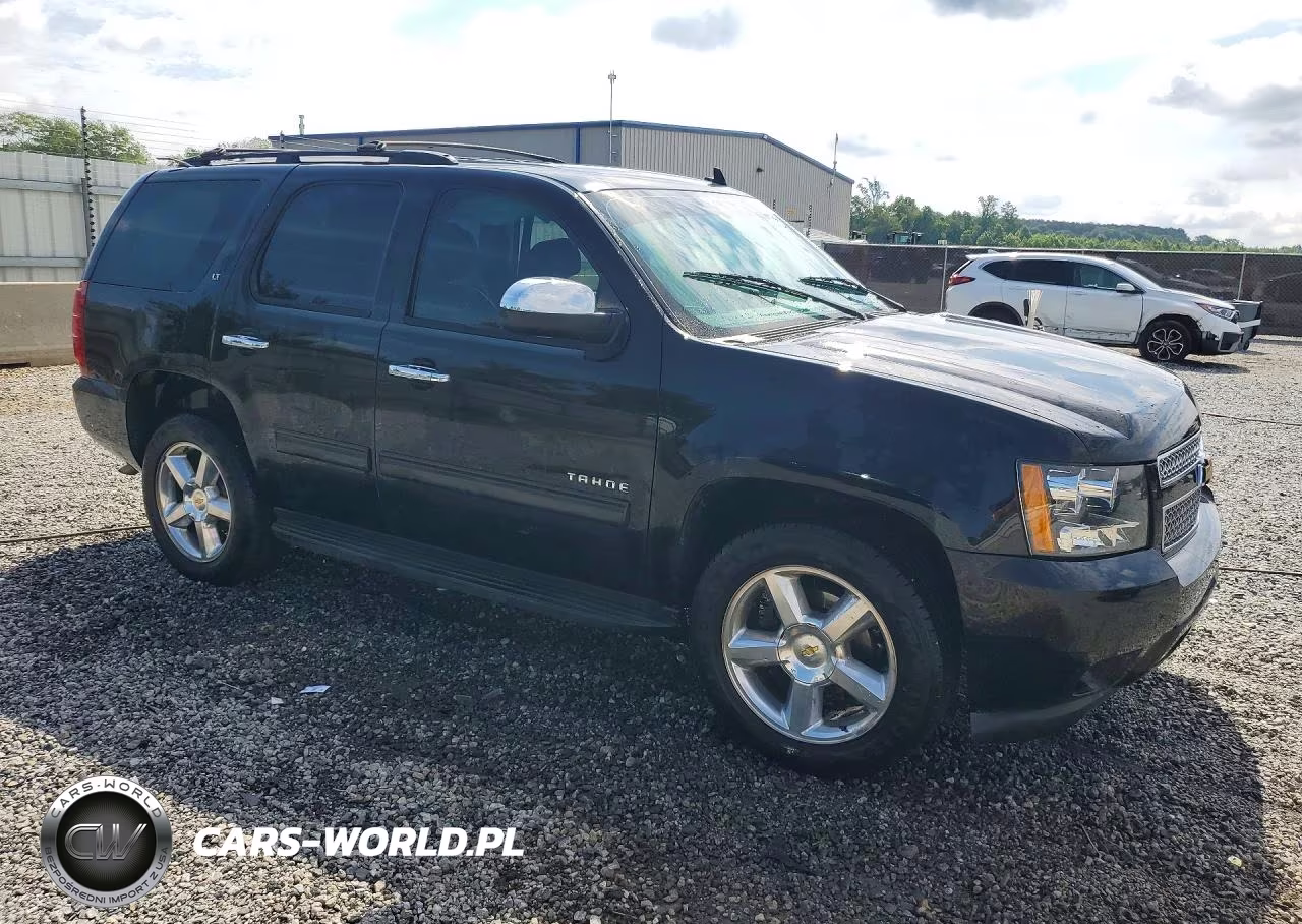 2011 Chevrolet Tahoe C1500 Ls VIN:1GNSCAE06BR154913 - 4