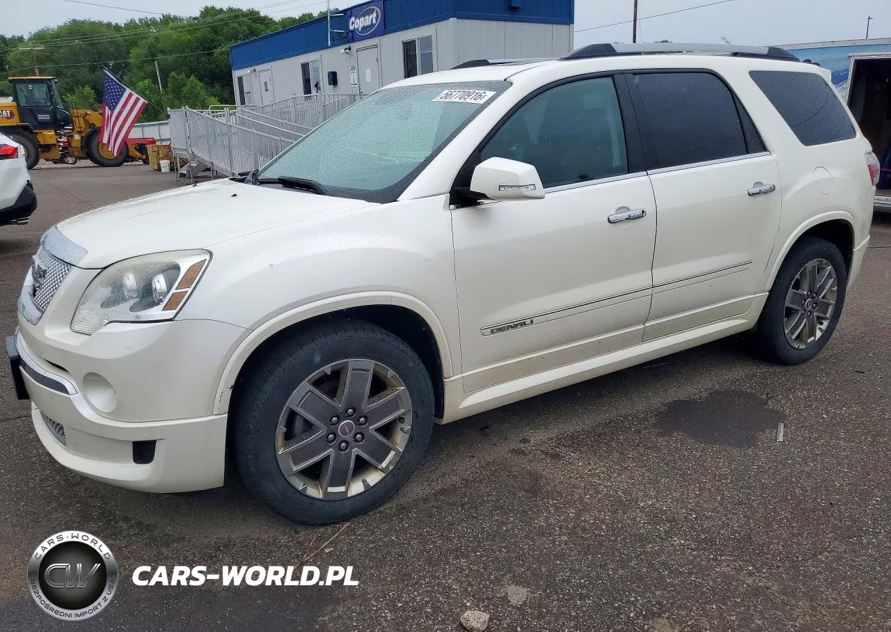 2011 GMC Acadia Denali
