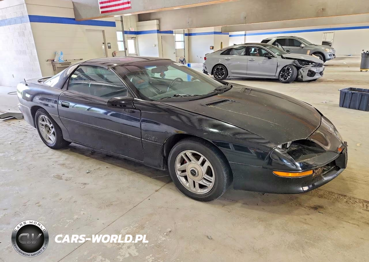 1996 Chevrolet Camaro Z28 VIN:2G1FP22P2T2147704 - 4