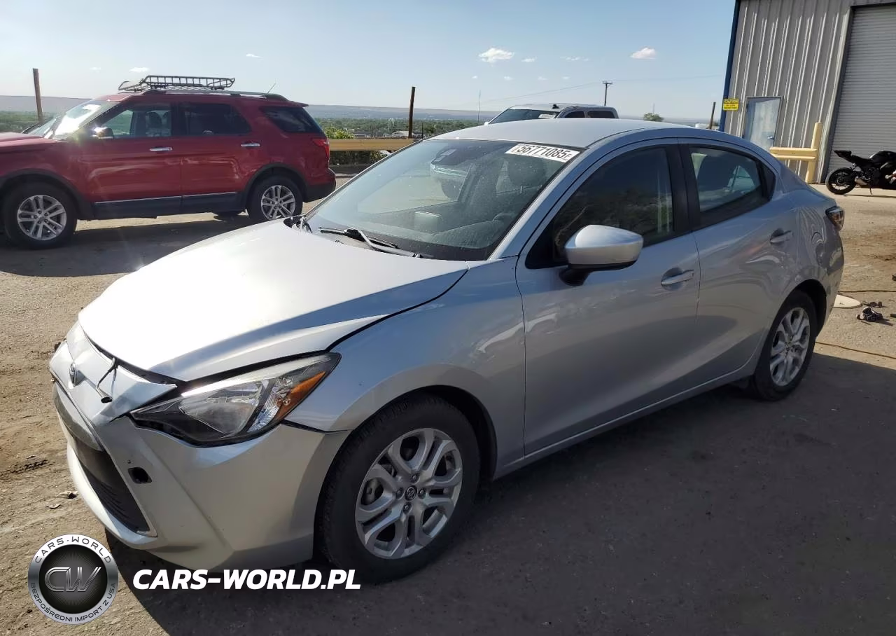 2017 Toyota Yaris Ia – zdjęcie 1 z 12