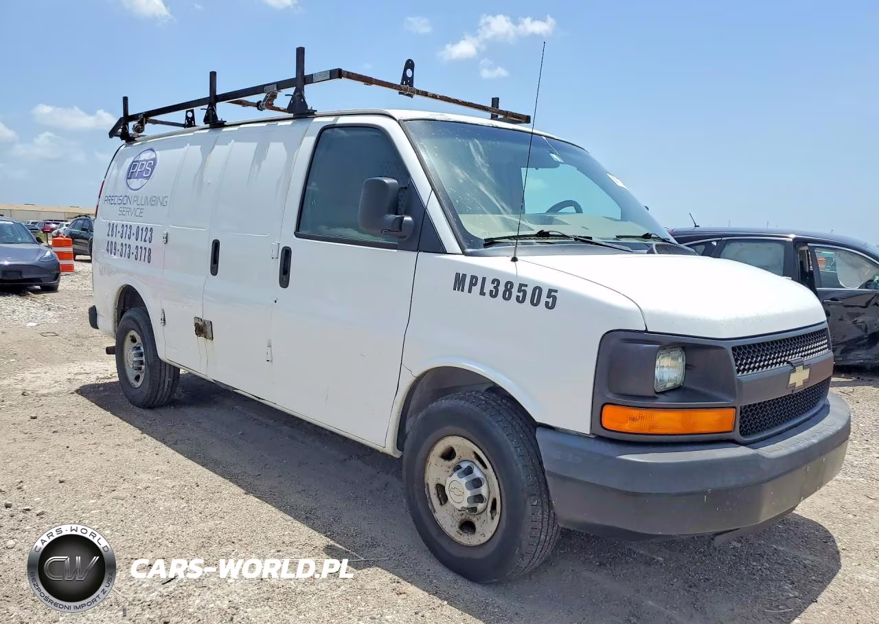 2013 Chevrolet Express G2500 VIN:1GCWGFBA4D1163684 - 4