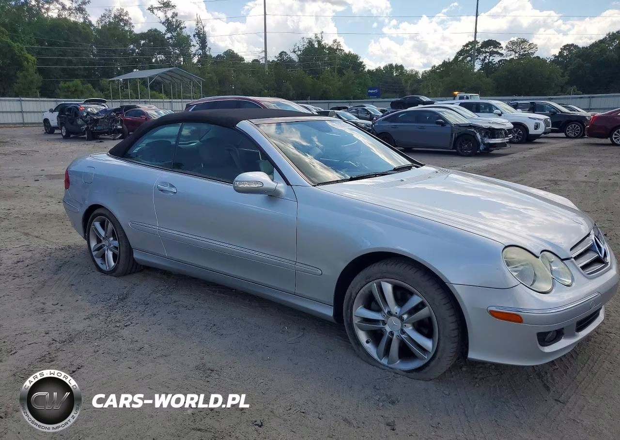 2009 Mercedes-Benz Clk 350 VIN:WDBTK56F99T109602 - 4
