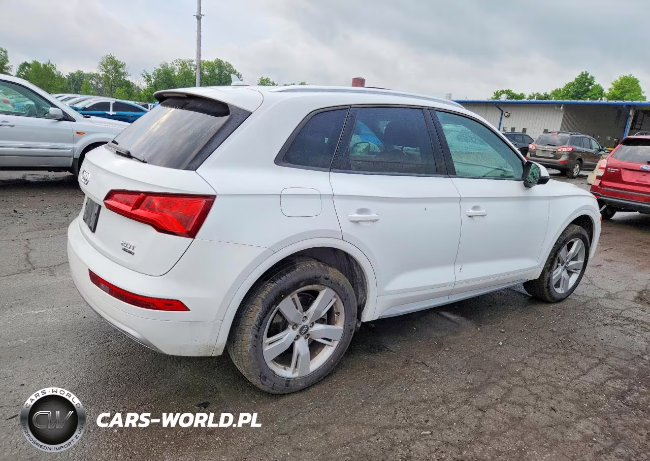 2018 Audi Q5 Premium VIN:WA1ANAFY7J2009142 - 3