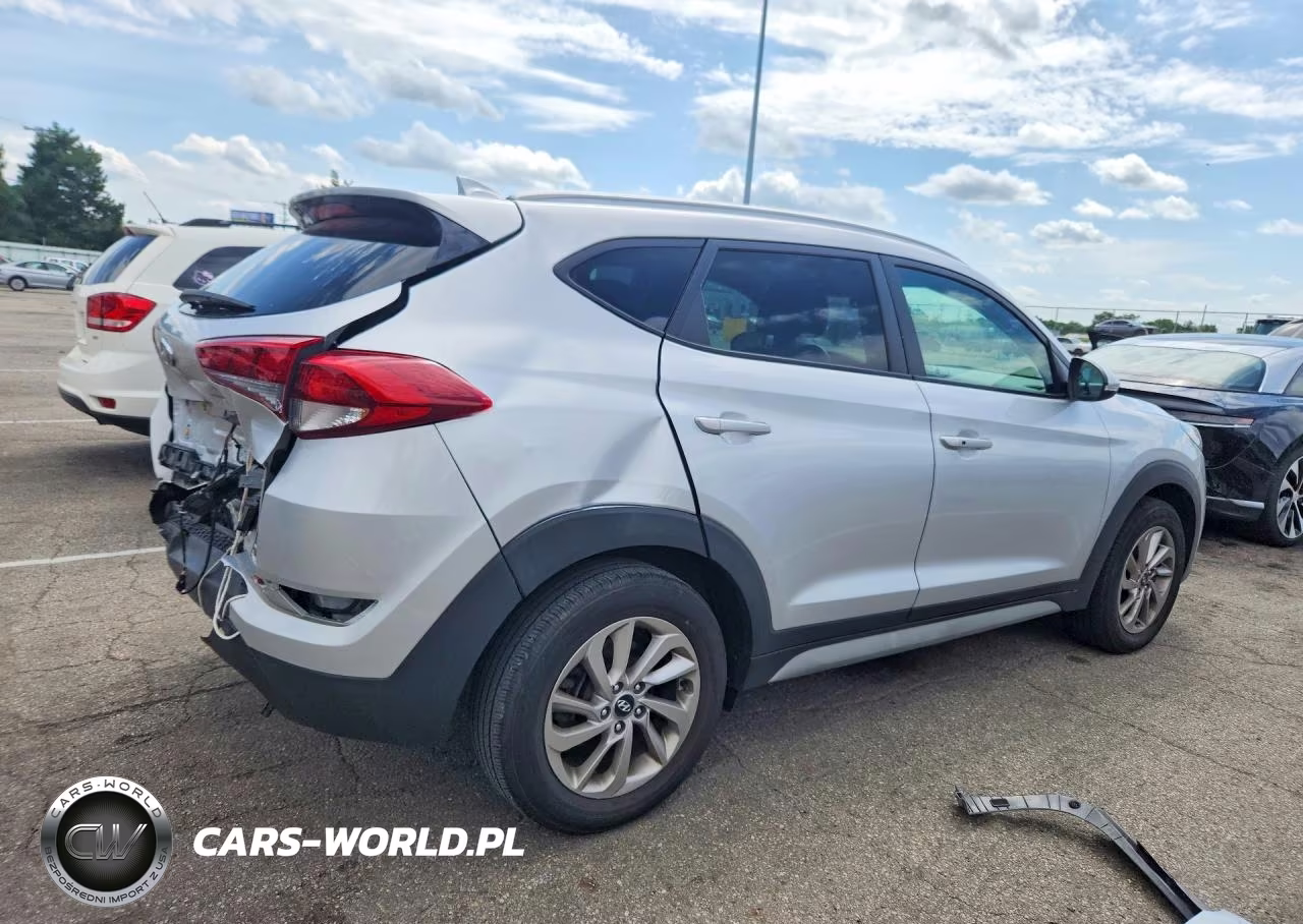 2017 Hyundai Tucson Se Plus VIN:KM8J33A45HU368298 - 3