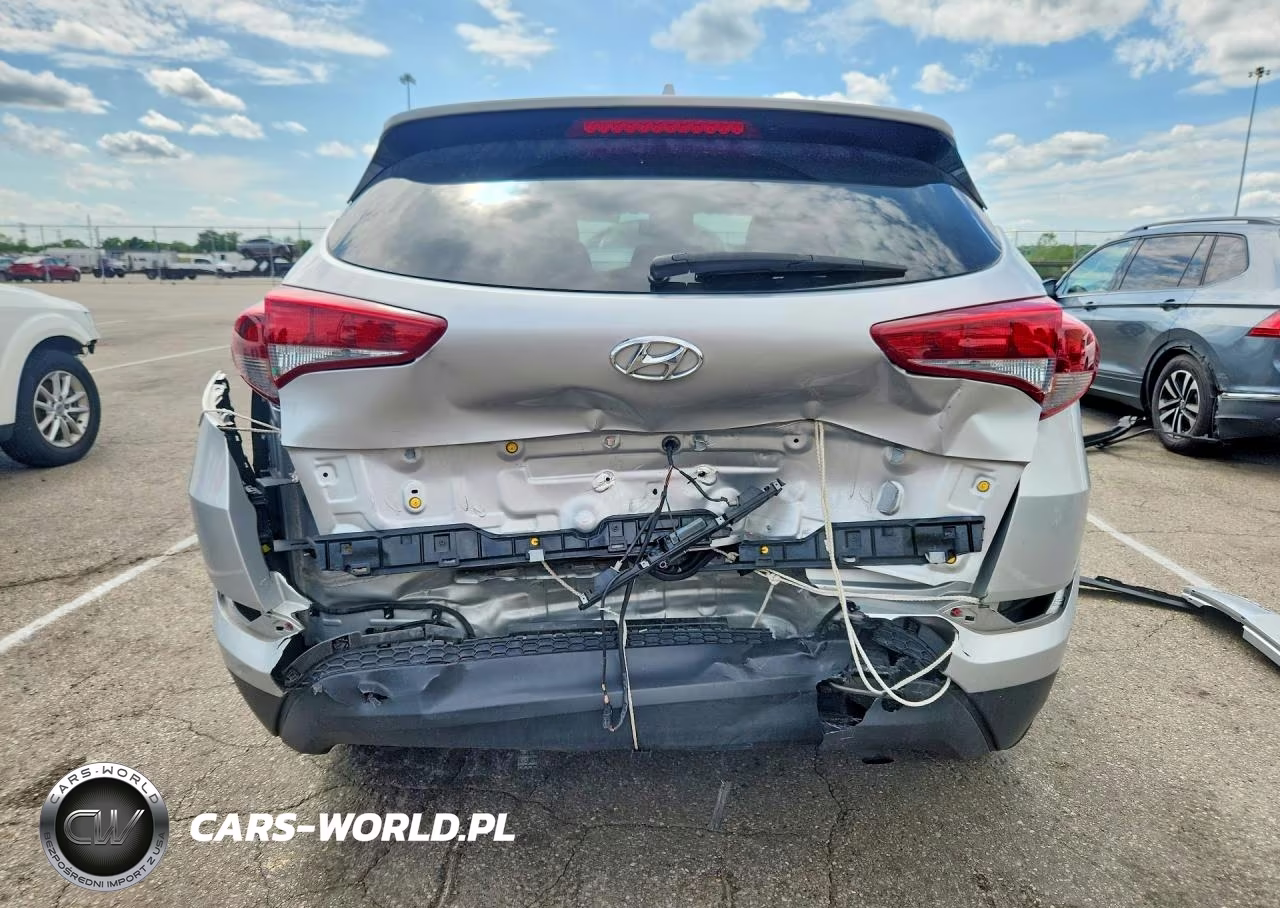 2017 Hyundai Tucson Se Plus VIN:KM8J33A45HU368298 - 6