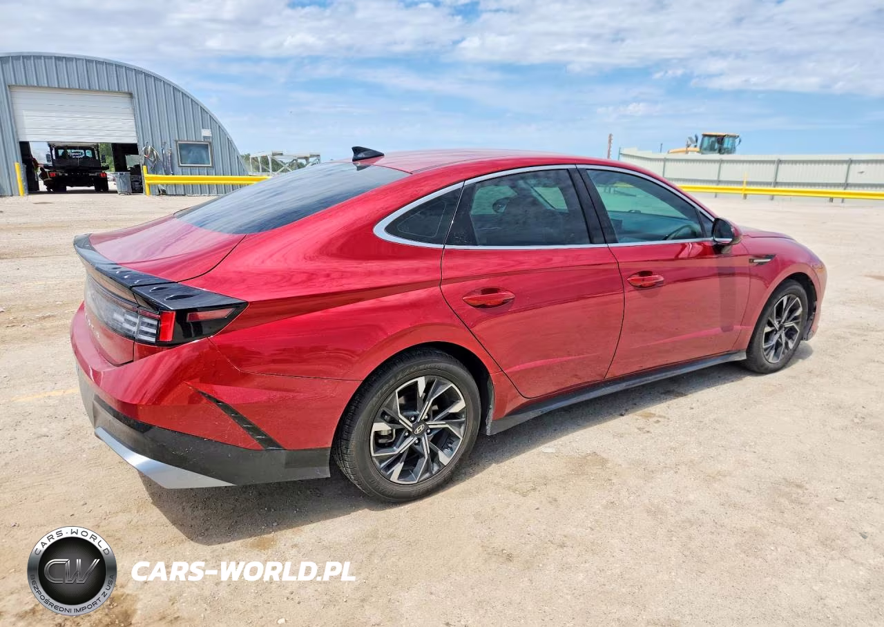 2024 Hyundai Sonata Sel VIN:KMHL64JA0RA376369 - 3