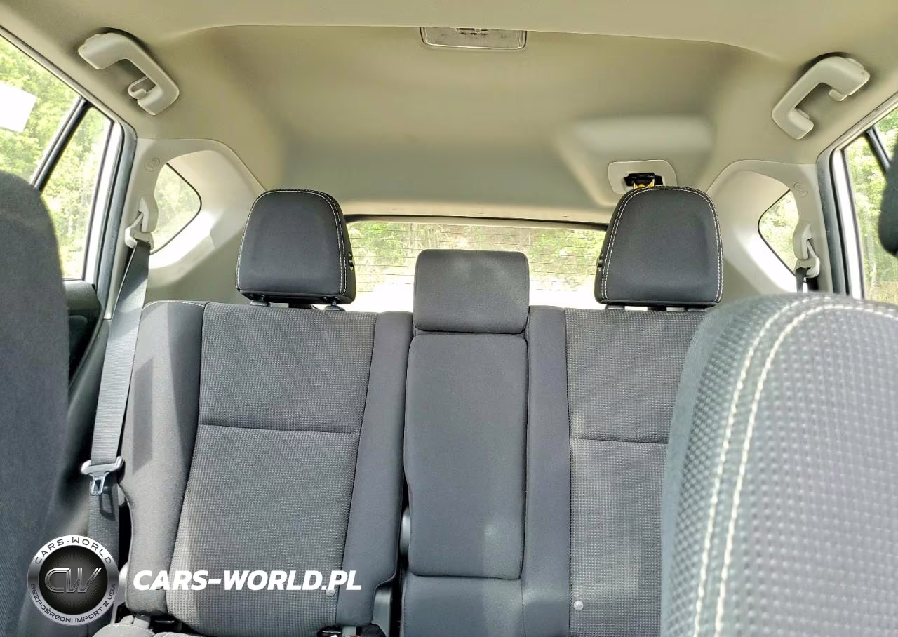 2018 Toyota Rav4 Xle VIN:2T3RFREV6JW857645 - 10