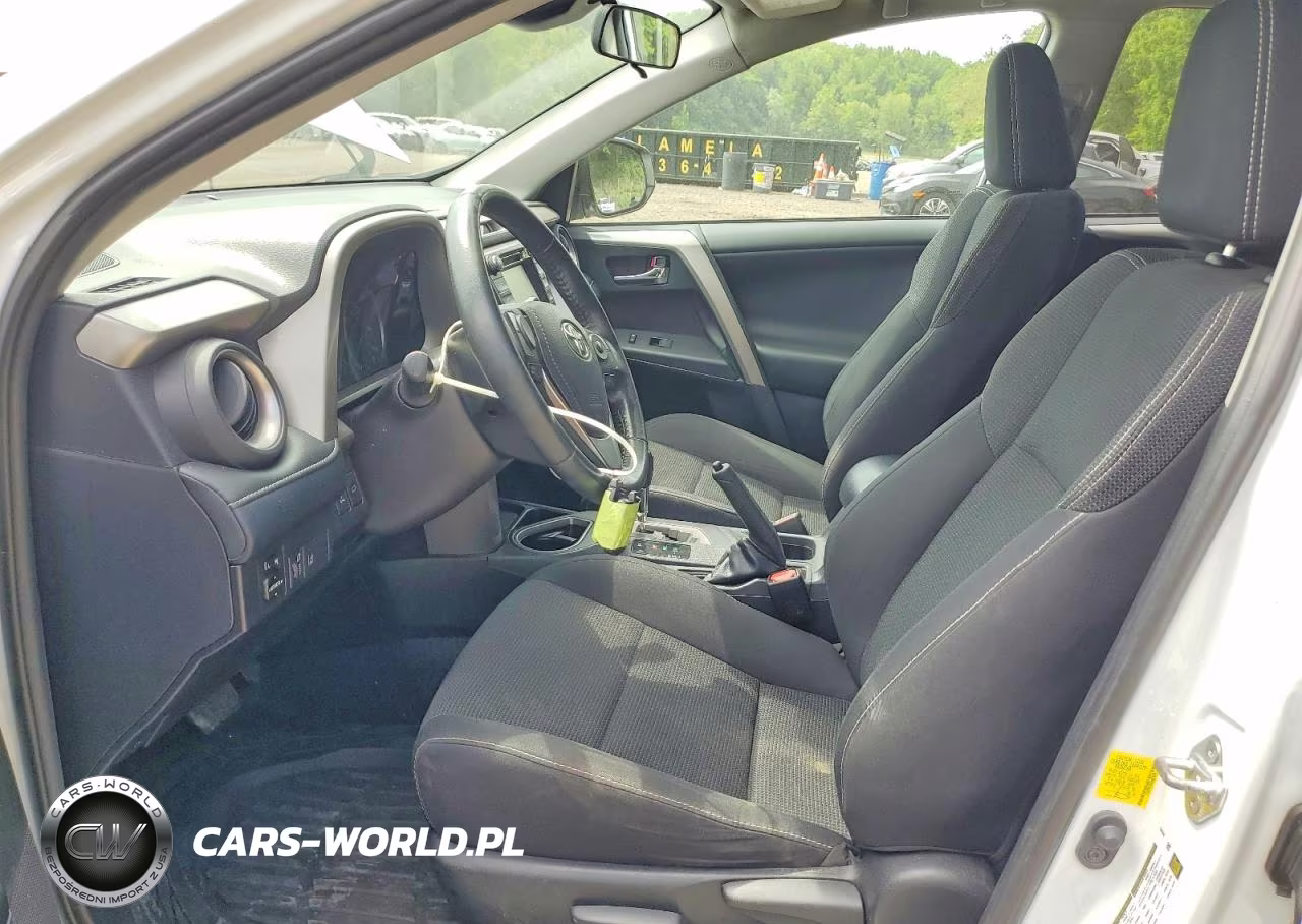 2018 Toyota Rav4 Xle VIN:2T3RFREV6JW857645 - 7