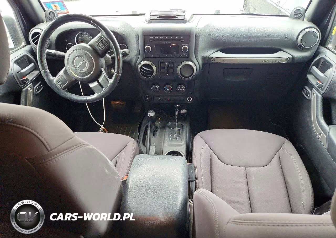 2013 Jeep Wrangler Unlimited Sport VIN:1C4HJWDG1DL594144 - 8