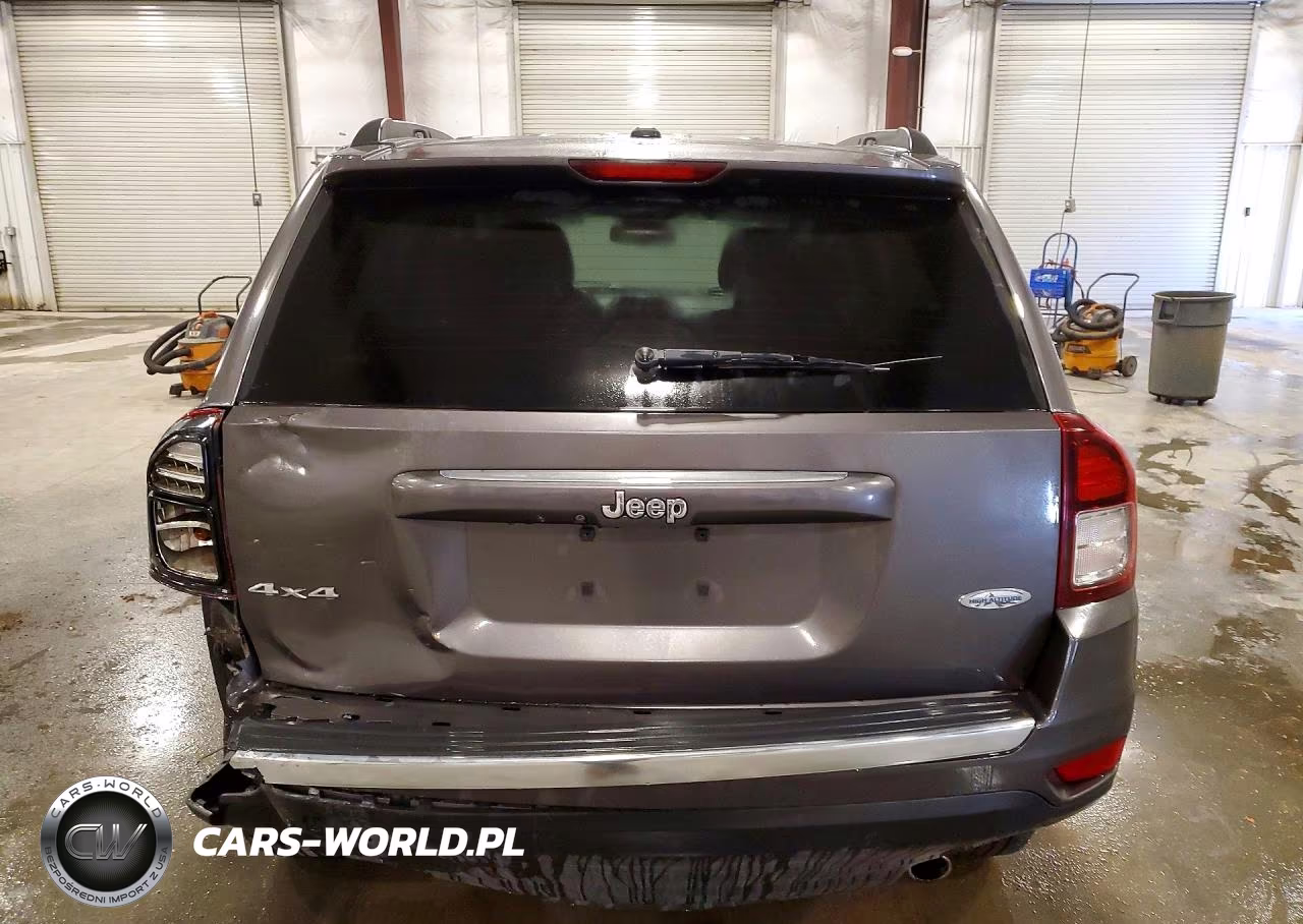 2016 Jeep Compass Latitude VIN:1C4NJDEB0GD697760 - 6