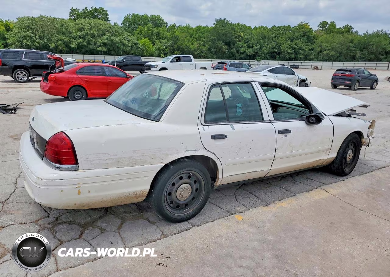 2008 Ford Crown Victoria Police Interceptor VIN:2FAFP71V48X164721 - 3