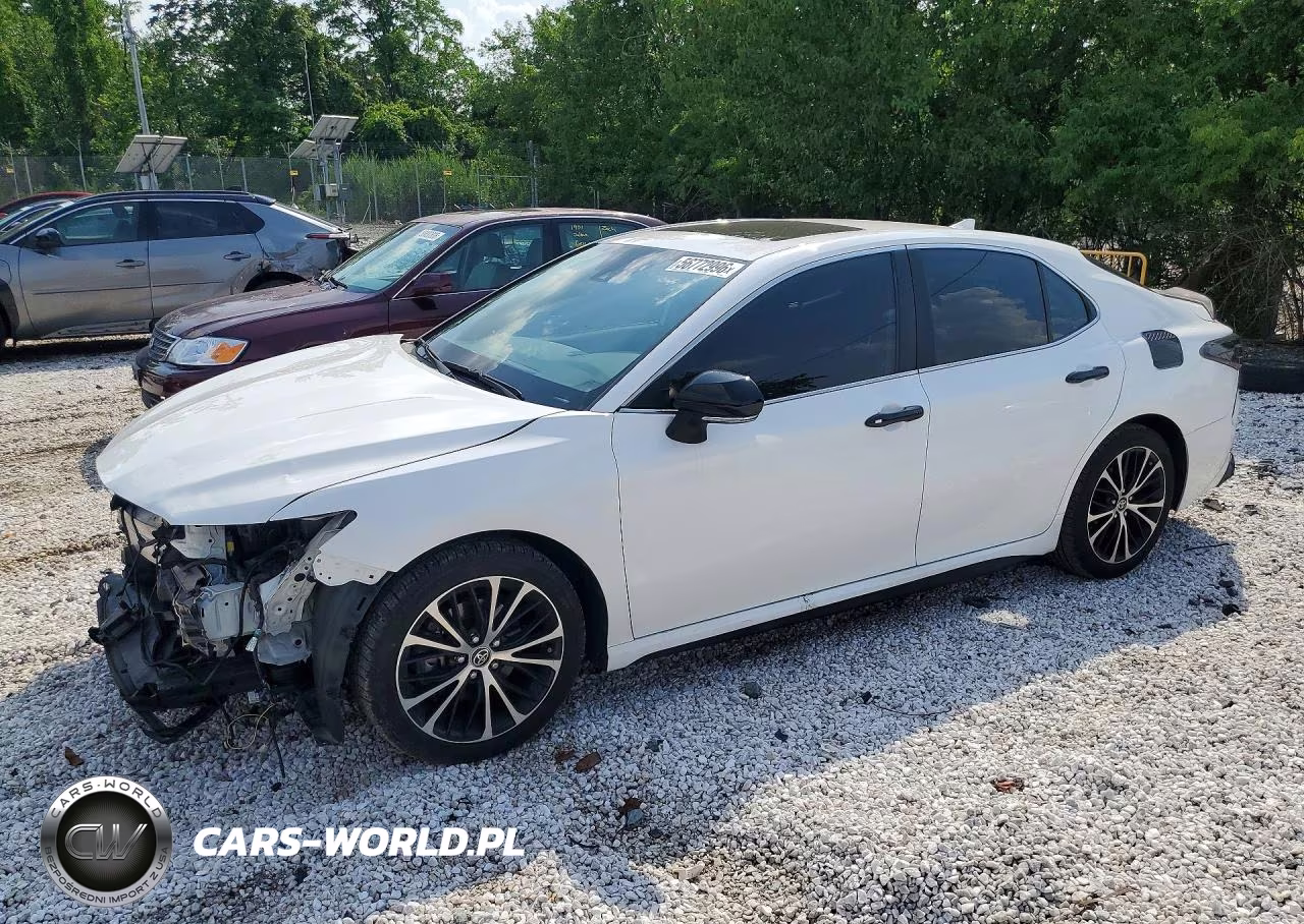 2020 Toyota Camry Se