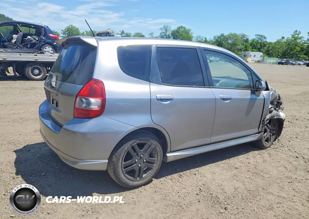 2008 Honda Fit Sport VIN:JHMGD38638S003034 - 3