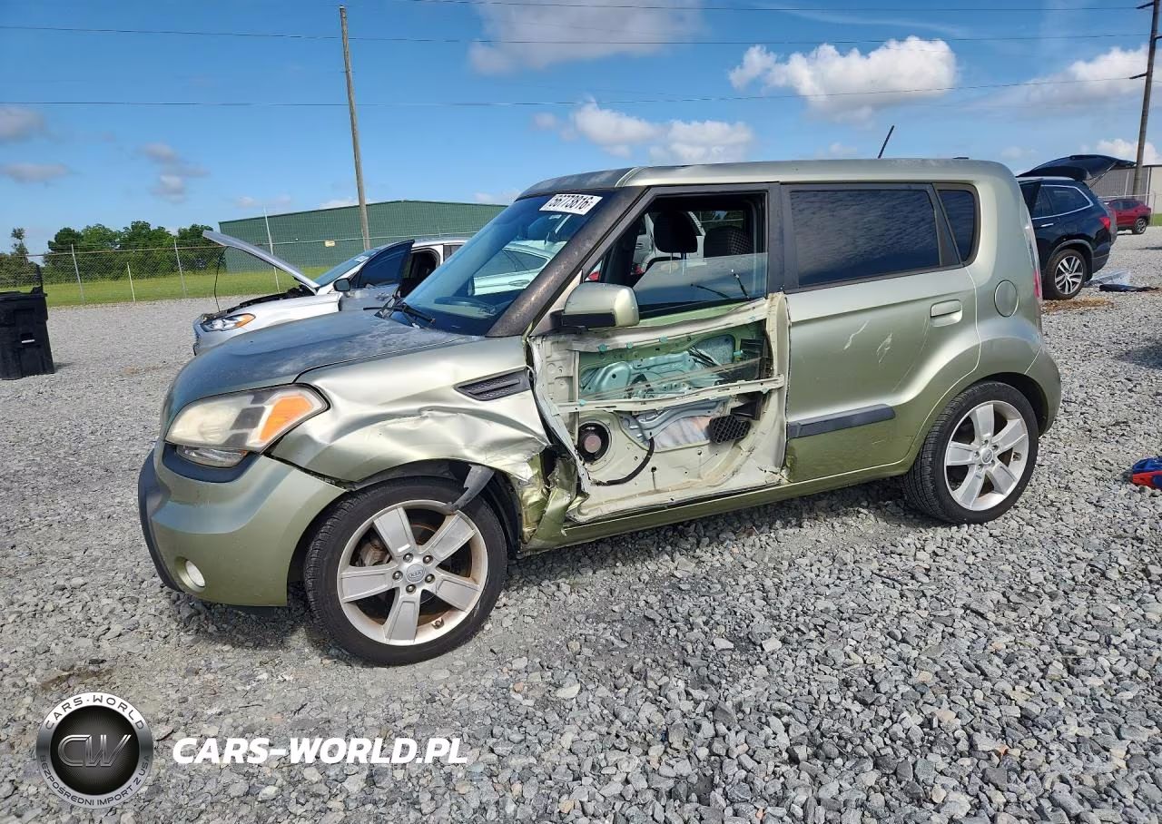 2010 Kia Soul +